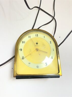Yellow Wall Clock by - Retro Electric Home Decor vintage